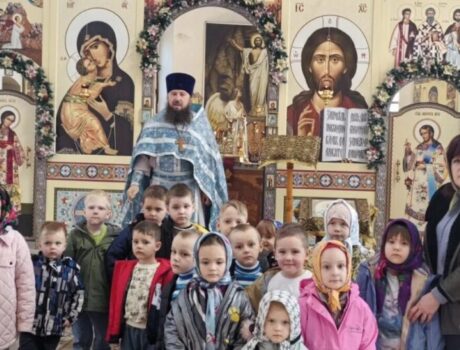 Воспитанники МБДОУ «Детский сад села Самарино» посетили храм святителя Николая Чудотворца села Самарино в праздник Благовещения Пресвятой Богородицы